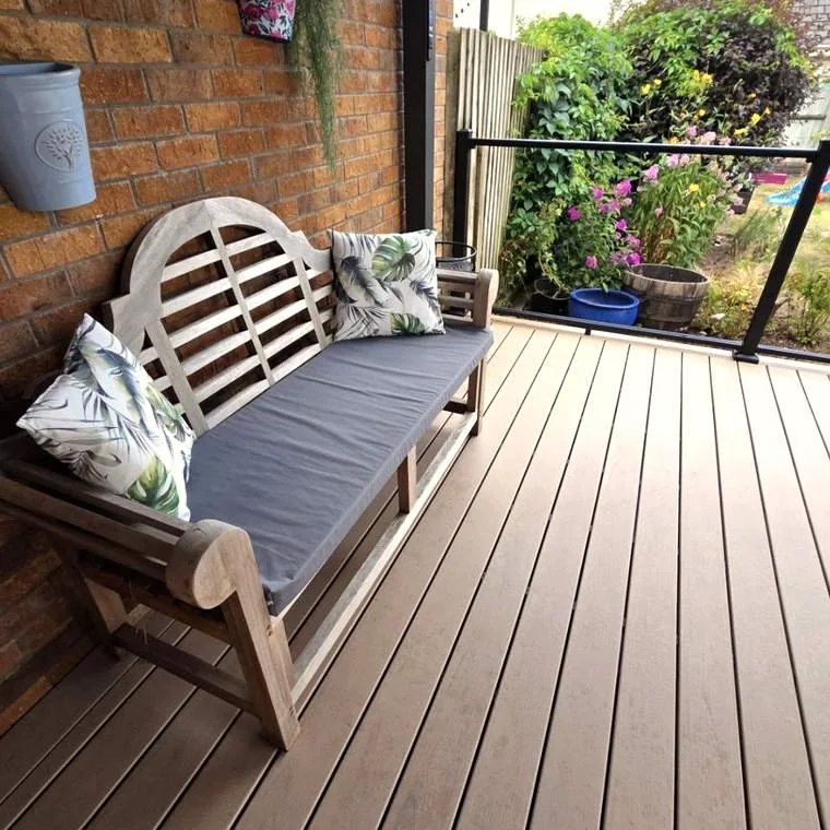 Composite deck built by Ellis Decks