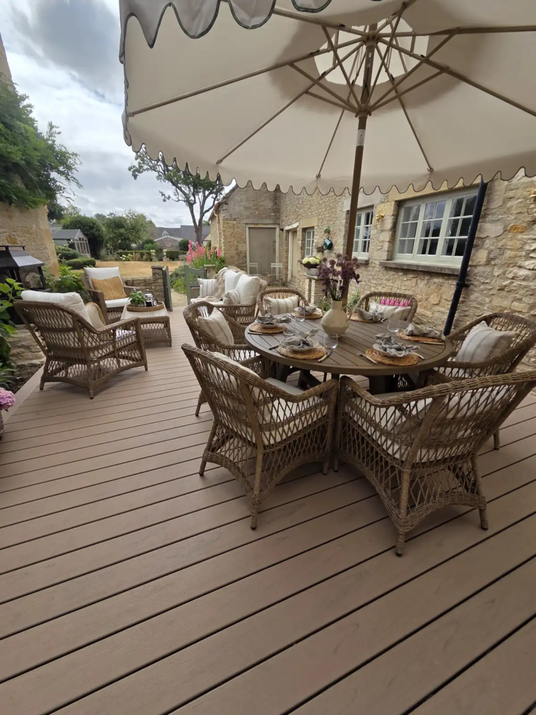 Trex deck seating area under a parasol