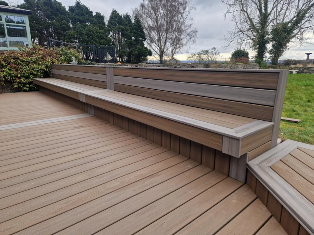 Trex deck with long built-in bench seating